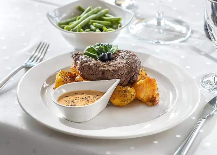 Ostrzyce Spa 假日公园 3*